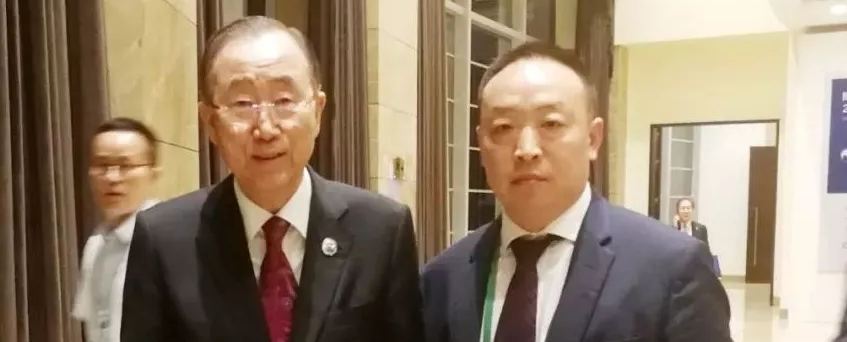 用黑丝痛爱我的下面联合国第八任秘书长潘基文会见赵章栓会长